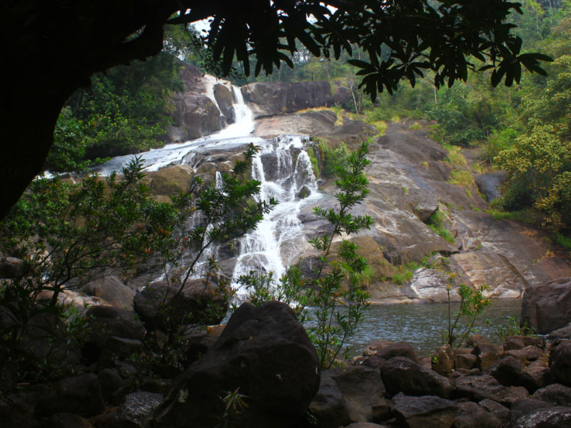 meenmutty-waterfalls