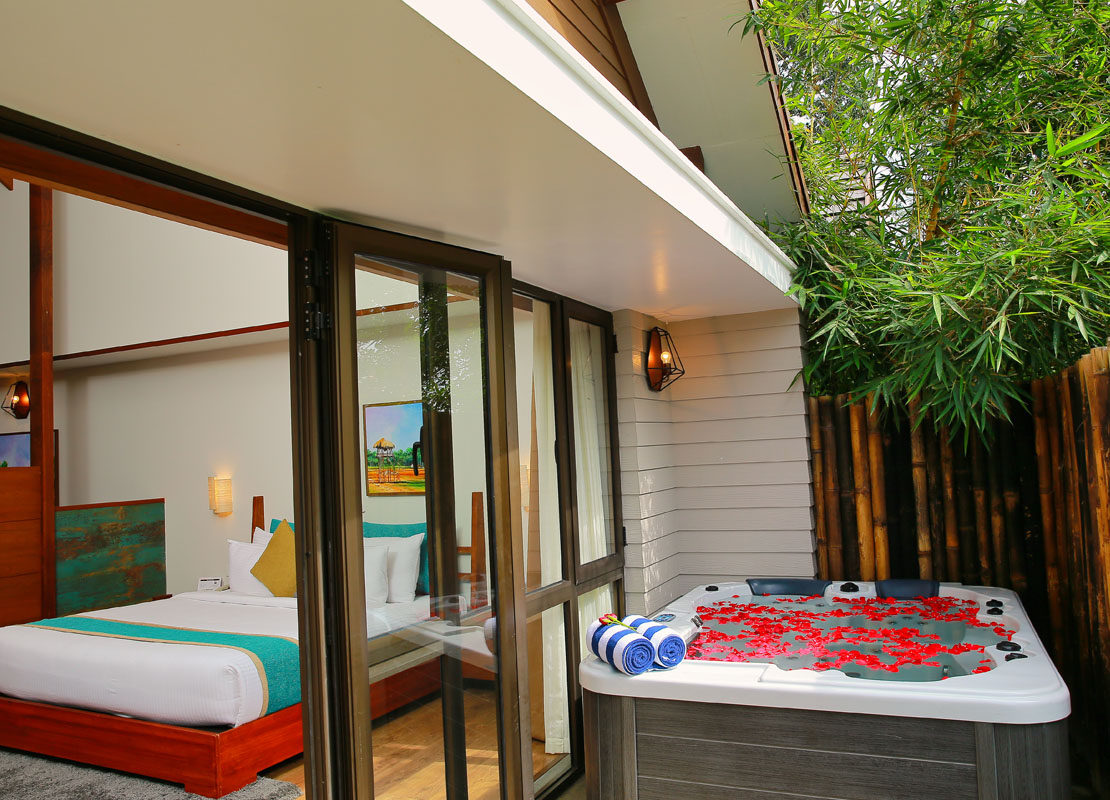 jacuzzi villa